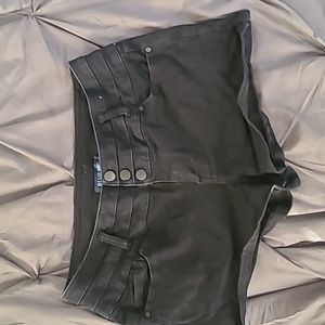 Black High-waist shorts